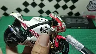 Diecast motoGP Valentino Rossi Abarth GP 2007 by Leomodels scale 1:18