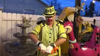 Bo-Bo the Millennium Clown making a balloon animal