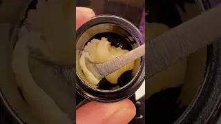 Hash Rosin Dabs with Voodoo Extracts and Victory Quartz ☁️💨