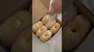 Bomboloni super gemoy dengan filling milk cream premium #donuts #Kelasbomboloni #bomboloni
