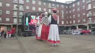 Vals de Bihotza Konpartsa en Fiestas de Las Carreras | 31 de Mayo de 2025