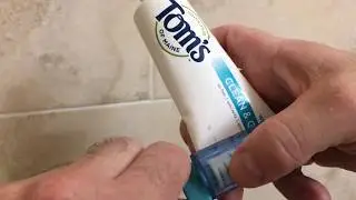 Toothpaste Squeezer / Roller - Demo