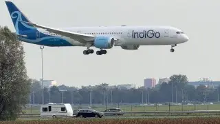BOEING 787 DREAMLINER INDIGO FROM MUMBAI ARRIVING AT AMSTERDAM AIRPORT SCHIPHOL LNFNC /// 6E21