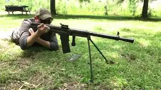 Shooting historical French military firearms - Chauchat & a MAS-38!