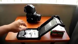 How to load a HASSELBLAD POLAROID back 500 series film.