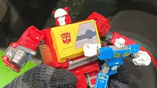Party time!!! Studio series 86 blaster