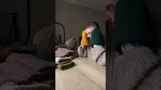 Можно ли крутить шапку на руке? 👌 Связал шестое изделие ❤️