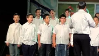 מנעי קולך מבכי - בביצוע משה ברגר וילדי אלקנה