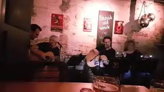 Finding Out More - Haevn ( acoustic cover Ruby's Eyes Live Poorthuis Wageningen 02-02-19 )
