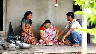 गरिबीत पैसे जुळले नाही, सावकार बाई वसुलीला 😭 झोपायालाच घरी बापरे 🥺 #emotional #ytshorts #shetkari 