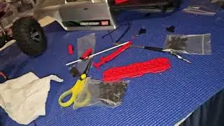 TRYING TO FIGURE OUT WHERE TO PUT ACCESSORIES THAT CAME WITH RC