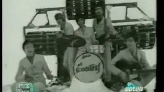 Gli Scooters dal Film...il prof Matusa e i suoi hippies