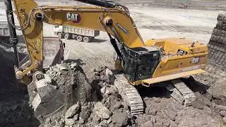 Amazing Excavators, Bulldozers, Wheel Loaders & Heavy Transports In Action - Mega Machines Movie 4k