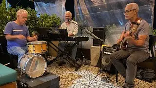 “Minha Saudade” MPB à Beira-mar : Paulo Braga, Jamil Joanes e Toca Delamare