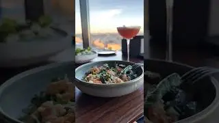 🍽️ Ресторан F11 с шикарным панорамным видом на весь город. 💰 Средний чек - 3.000