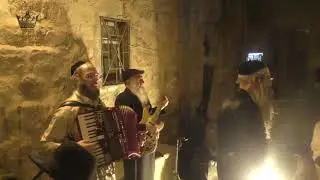 ניגון ובאו האובדים מארץ אשור | ריקודים במלווה מלכה בקבר דוד המלך | מוצאי שבת בהעלותך | סיון תש