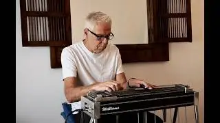 High-end Maj 7 chords on the pedal steel.