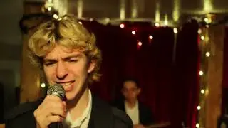 waiting room - Hushkit