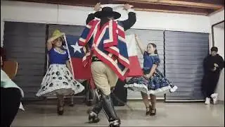 Antu Nehuen en comit&eacute; de vivienda. baile a la bandera. renca