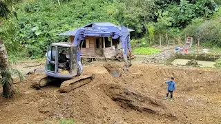 A young man renovated his farm. Triệu Văn T&iacute;nh