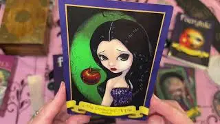 UNBOXING The Faerytale Oracle by Lucy Cavendish #unboxing #oracle #oraclecards #faerytale #cavendish