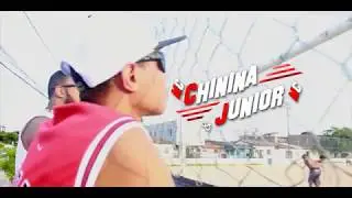 MC CHININA E JUNIOR MC -  EU S&Oacute; QUERO A PAZ - CLIPE OFICIAL .