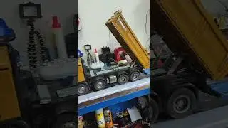 Huina 1536 tipper modified lift kit fitted