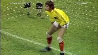 Jan Jongbloed (8) spectacular save vs Sweden #WorldCup74