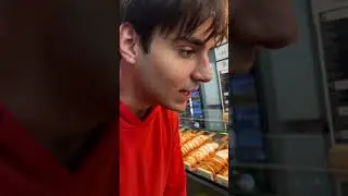 Испанские мини чебуреки эмпанада по 1 евро в Барселоне в =#vlog #испания