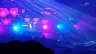 {SS5 London} Shindong interrupting Kyuhyuns 'Isn't she lovely' - FANCAM!