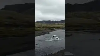 🇮🇸 Iceland River Crossing 🌊  Driving Into the Wild &THORN;&oacute;rsm&ouml;rk Valley