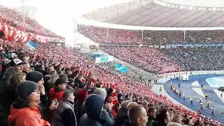 Union Berlin fans fantastische im Olympiastadion gegen Hertha in derby 09.04.2022