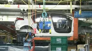 UAW pushes back against GM's plans for electric vehicle production in Mexico