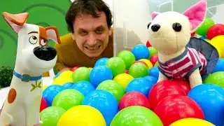 Giochi per bambini. Scuola divertente. Giocattoli e cartoni animati