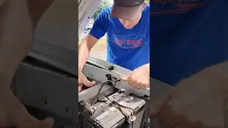 Touch Battery Terminals CAR RUNNING!