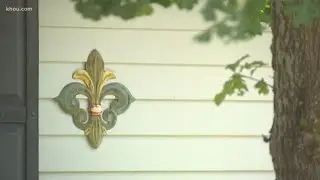 Katrina survivors offer shelter in Houston