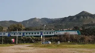 La E464 003 rallenta prima del Segnale di Protezione sulla PA-ME