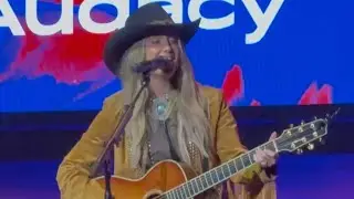 Lainey Wilson “Watermelon Moonshine” live at Kings Theater in Brooklyn, NY on 4/3/25
