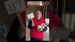 What&rsquo;s a quarter auction? Come with me to find out!
