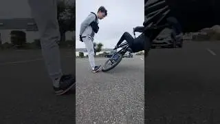 😱#omg #funnycrash #oneway #rockvideo #riding #youtubeshort #viral