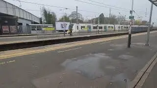 EMR pioneer 222104 passes St.Albans for st. Pancreas international