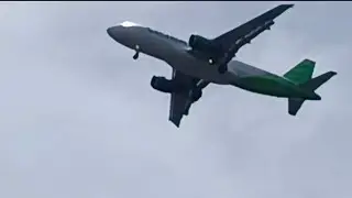 2 Menit Nonton Pesawat Landing dan Take Off dari dekat