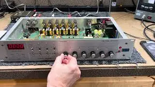 Demo of vintage Urei model 525 electronic crossover
