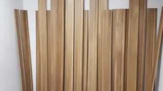 Современные дубовые плинтусы. Contemporary oak skirting boards. Battiscopa contemporanei in rovere.