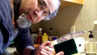 Cleaning a rusty kitchen knife