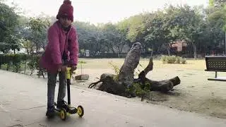 Child Sketing Scooter Rider 🛴1