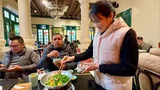 Most Famous Fish Noodles in Hanoi Vietnam | Vietnam Street Food | Mubashir Saddique | Village Food