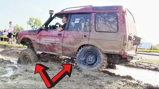 Land Rover Discovery 300Tdi - EXTREME OFF-ROAD Parkour 💪 - Climbing, Mud & Water Moat!