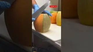Satisfiying peeling of  Musk Melon #asmr #fruit #cleancut #watermelon #melon #cuttingskills
