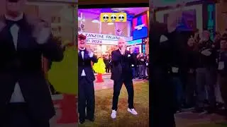 John Travolta gets whacked !!! 😂😂😂 #sanremo #sanremo2024